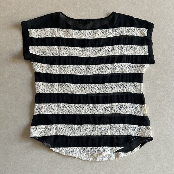 Guess Striped Lace Top ASO Tori Vega - Picture 3 of 8